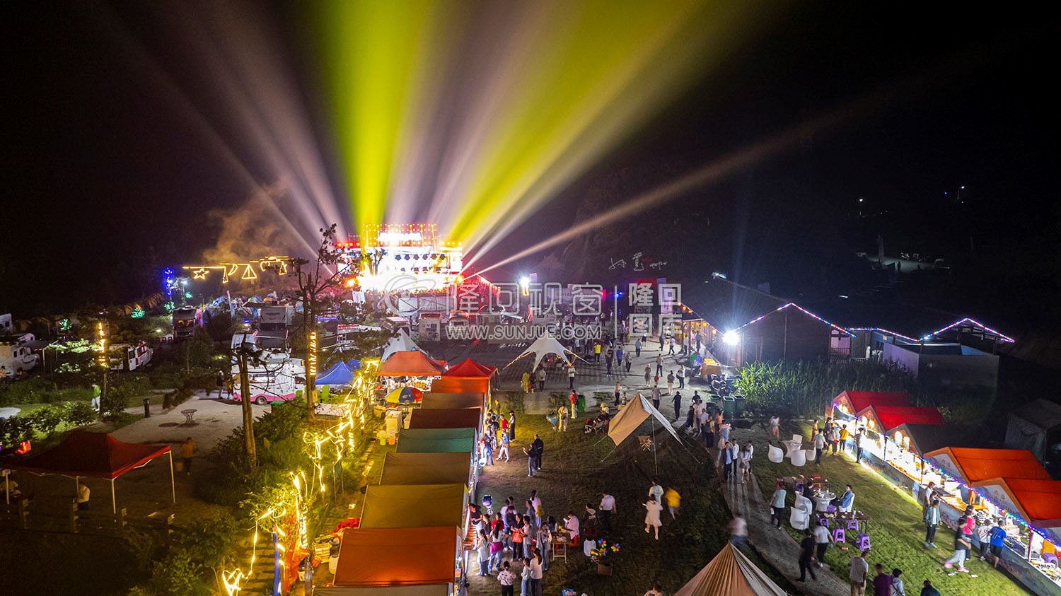 隆回龙瑶幽谷首届房车露营云上音乐美食季