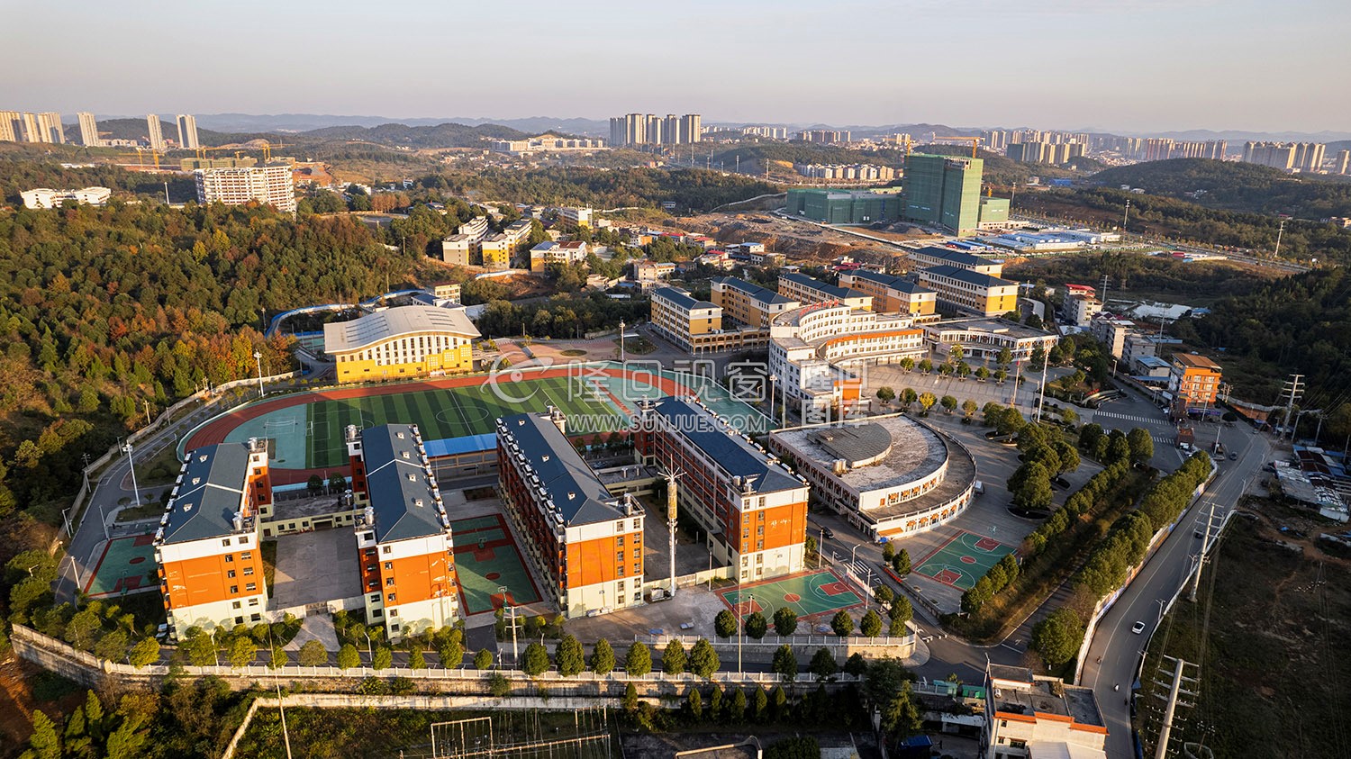 隆回职中新校区