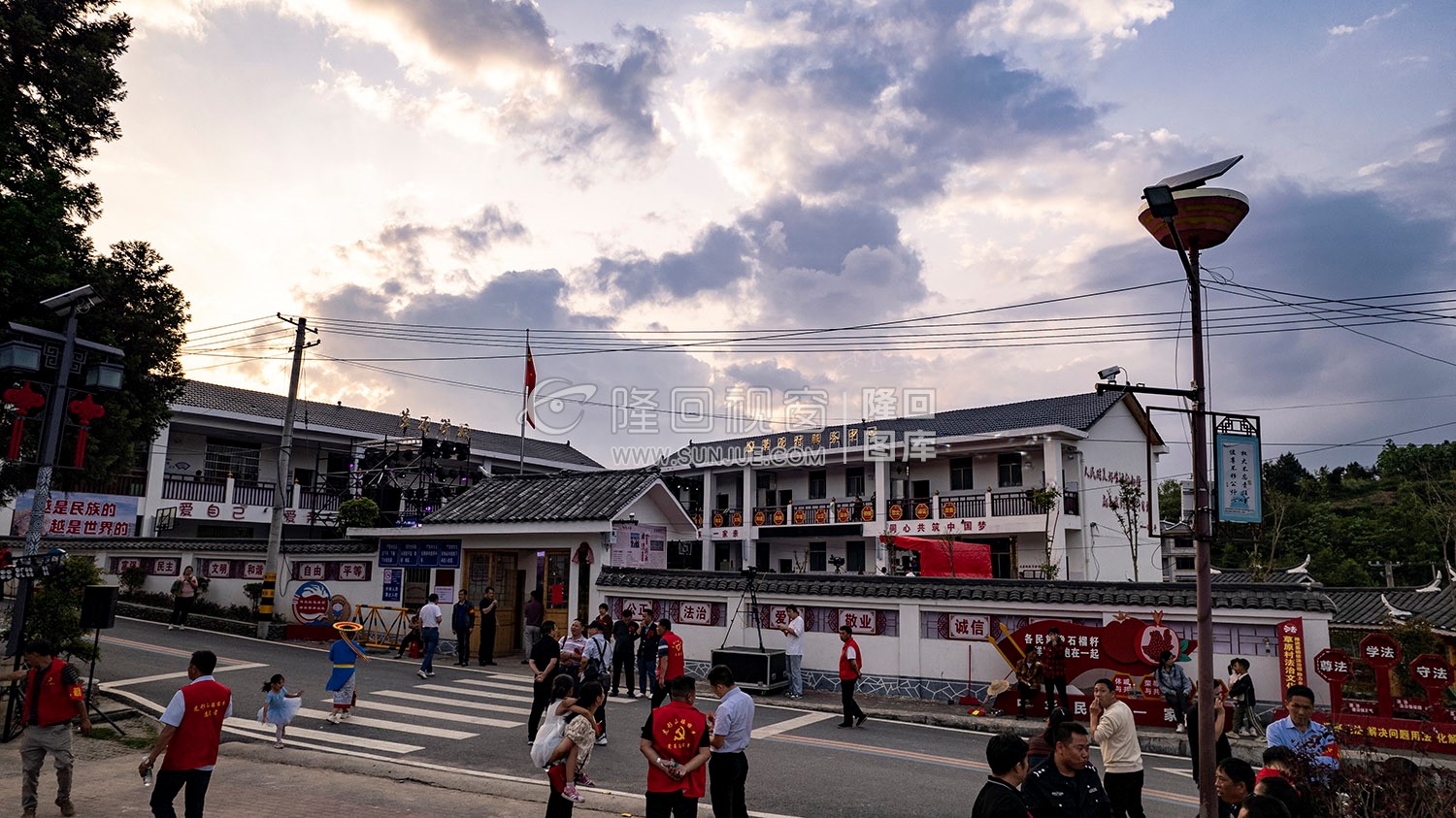 学校外景-隆回草原学校2024年六一文艺汇演，美在草原 ·爱满瑶乡