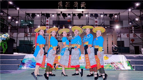 草原学校老师-隆回草原学校2024年六一文艺汇演，美在草原 ·爱满瑶乡