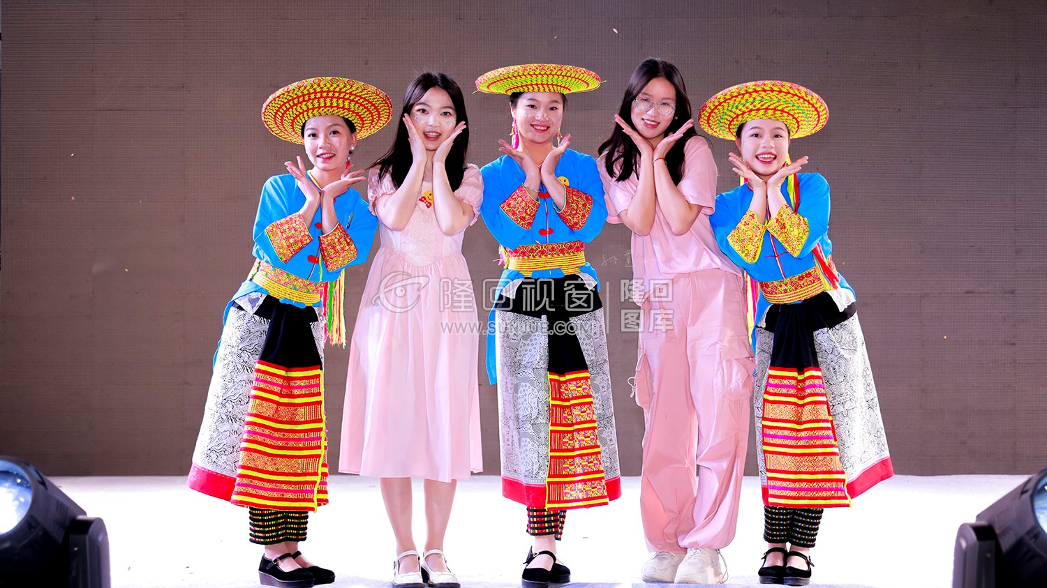 草原学校老师-隆回草原学校2024年六一文艺汇演，美在草原 ·爱满瑶乡