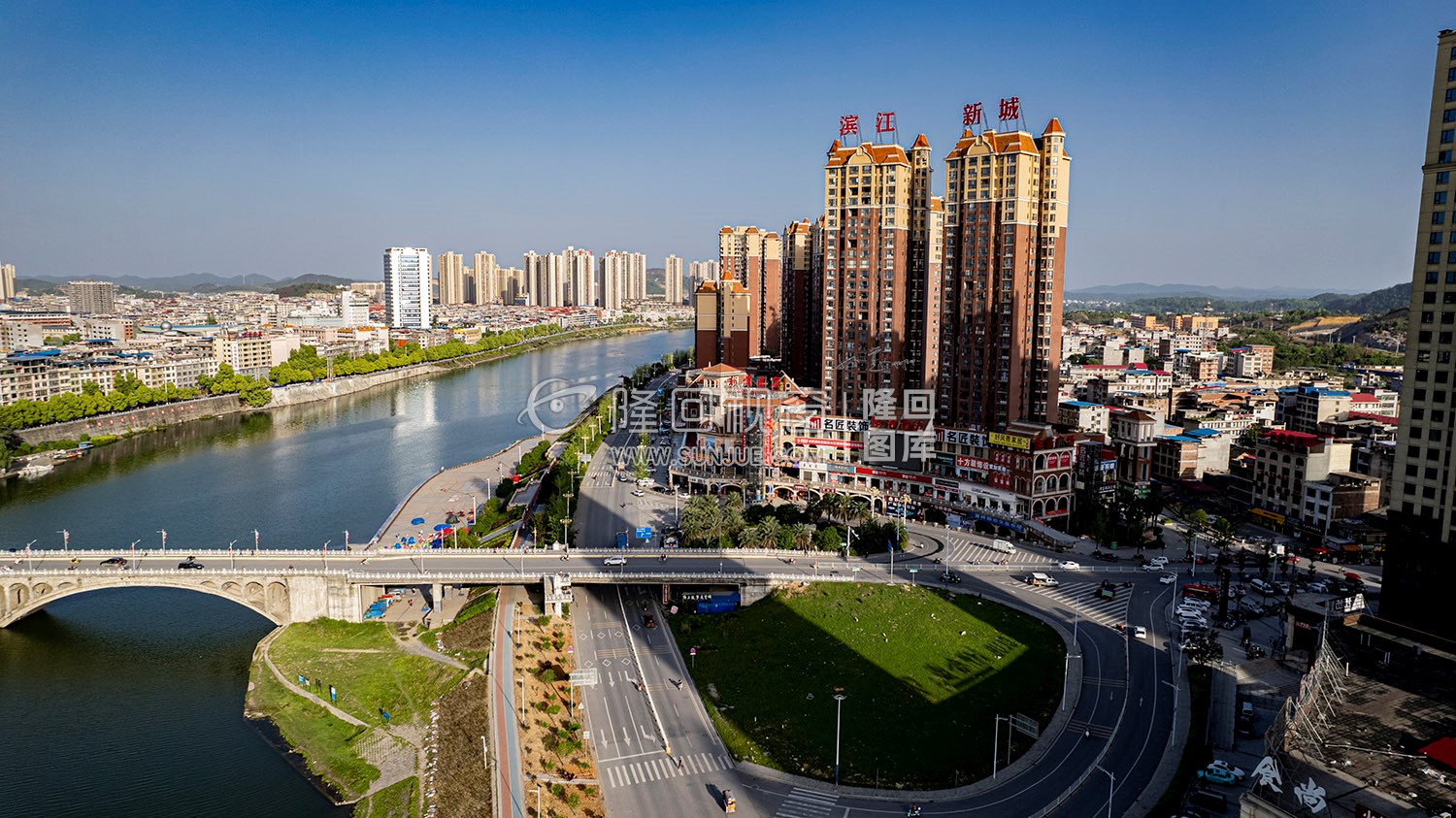 隆回大桥-巴黎新城