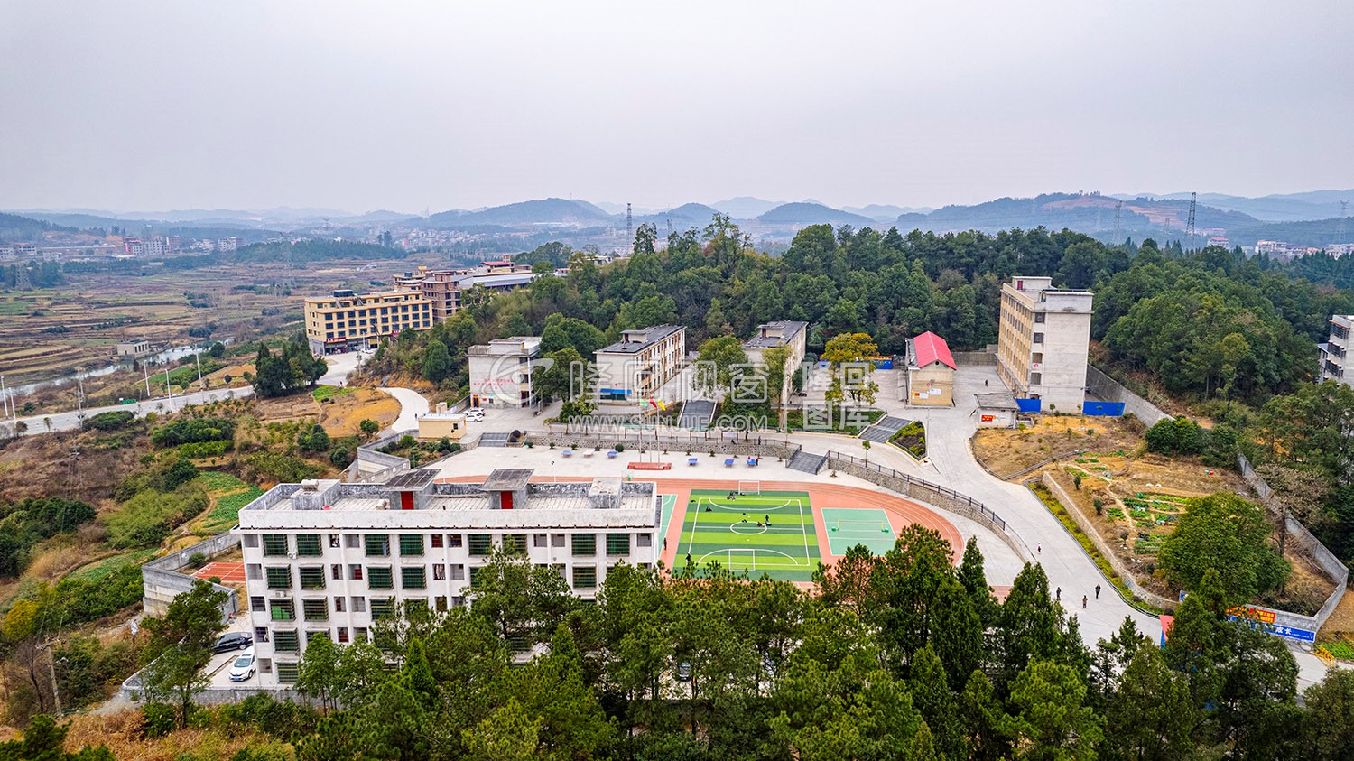 五里中学-五里九年制义务学校