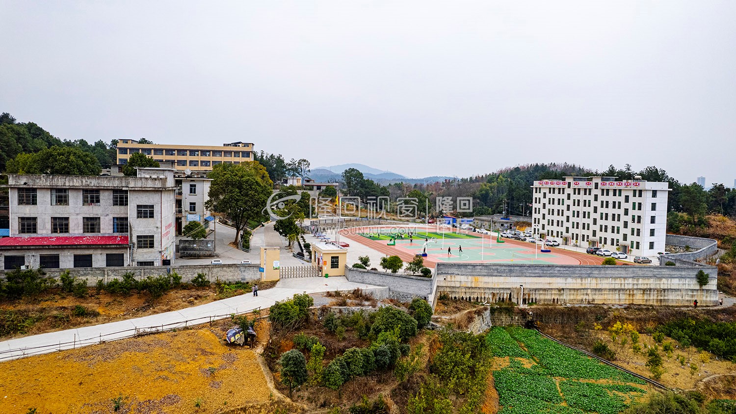 学校新校门-五里中学