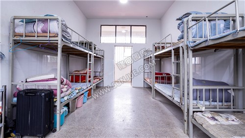 学生寝室-五里中学