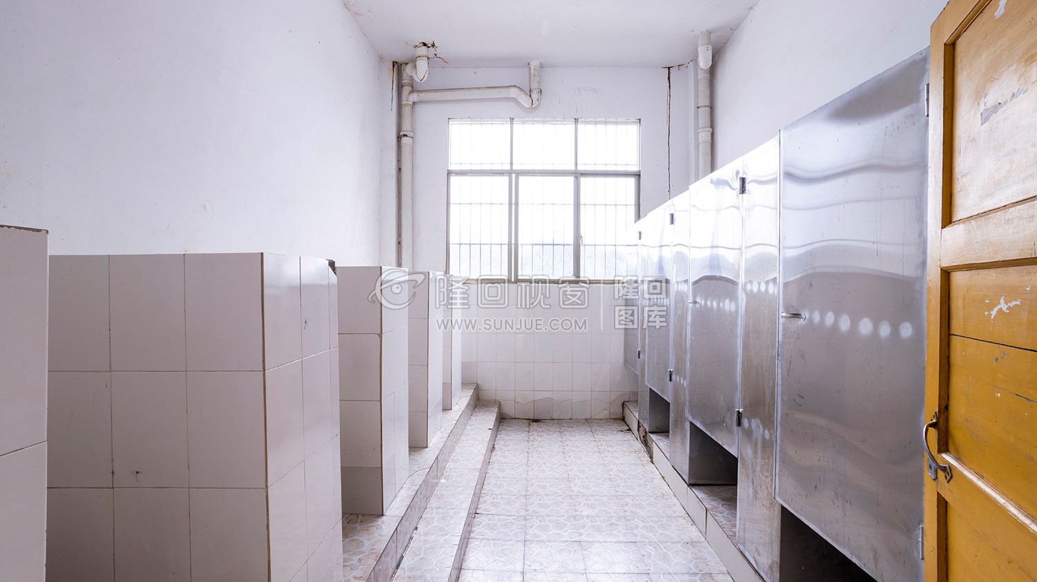 宿舍冲凉房与厕所-五里中学-隆回县三阁司镇五里九年制义务学校