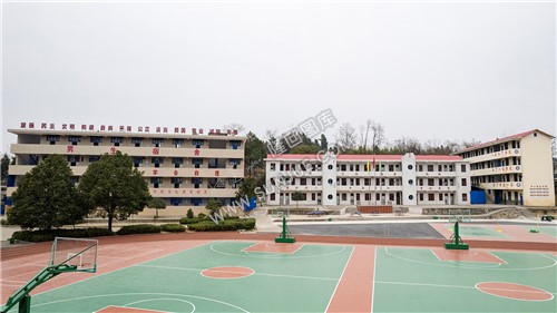 长铺中学
