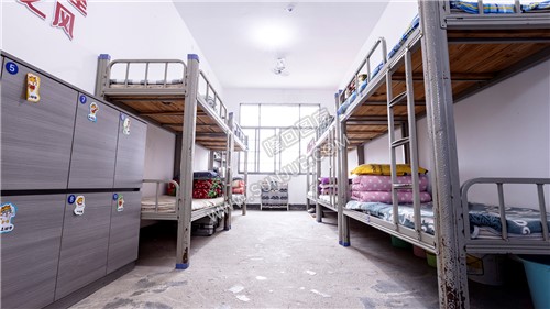 学生寝室-三阁司中学