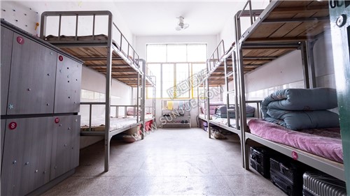 学生寝室-三阁司中学