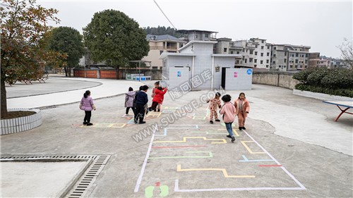 课间格子游戏-红光小学-隆回县三阁司镇红光居委会