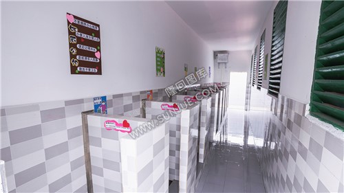 公共厕所-红光小学-隆回县三阁司镇红光居委会