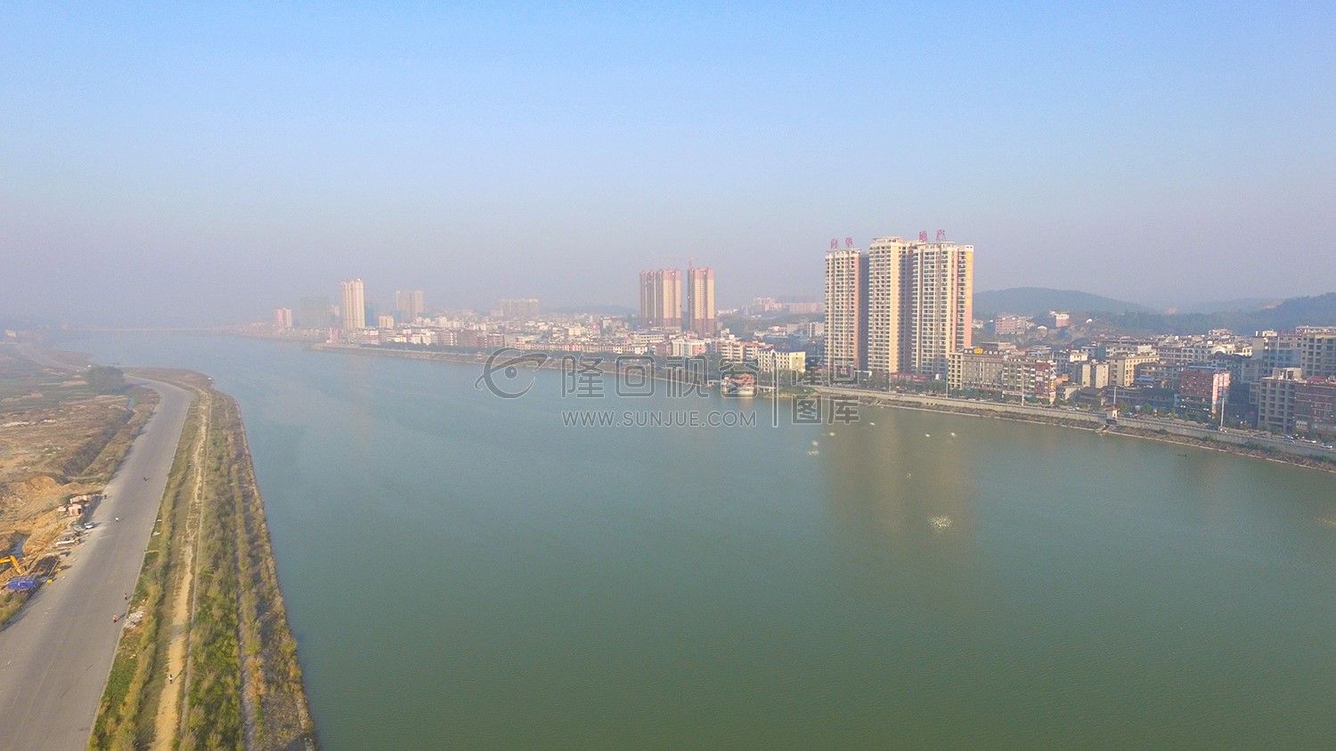 隆回县城赧水河两岸