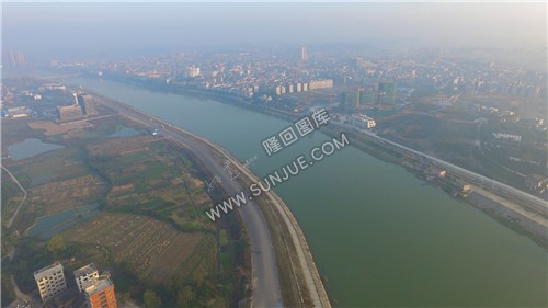 隆回县城赧水河两岸