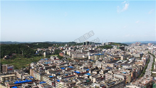 三农市场区域-隆回县城-赧水河岸两边