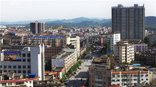 荣兴国际-新新华书店路口-隆回县城-赧水河岸两边