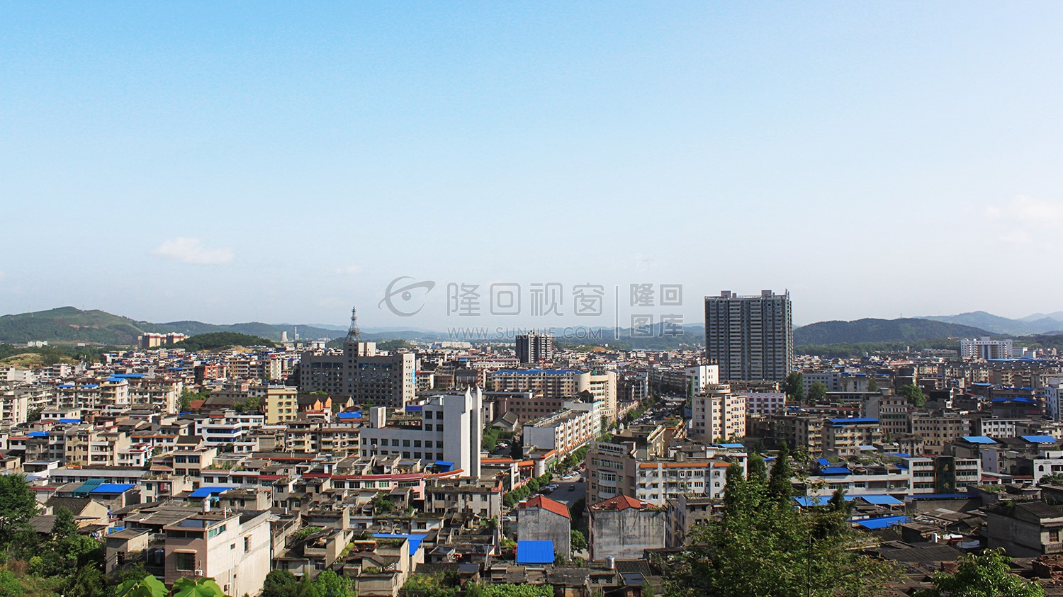 隆回县城-赧水河岸两边