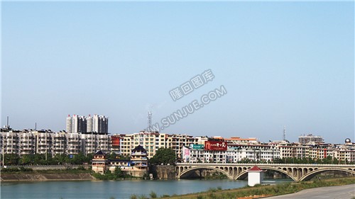 隆回县城-赧水河岸两边