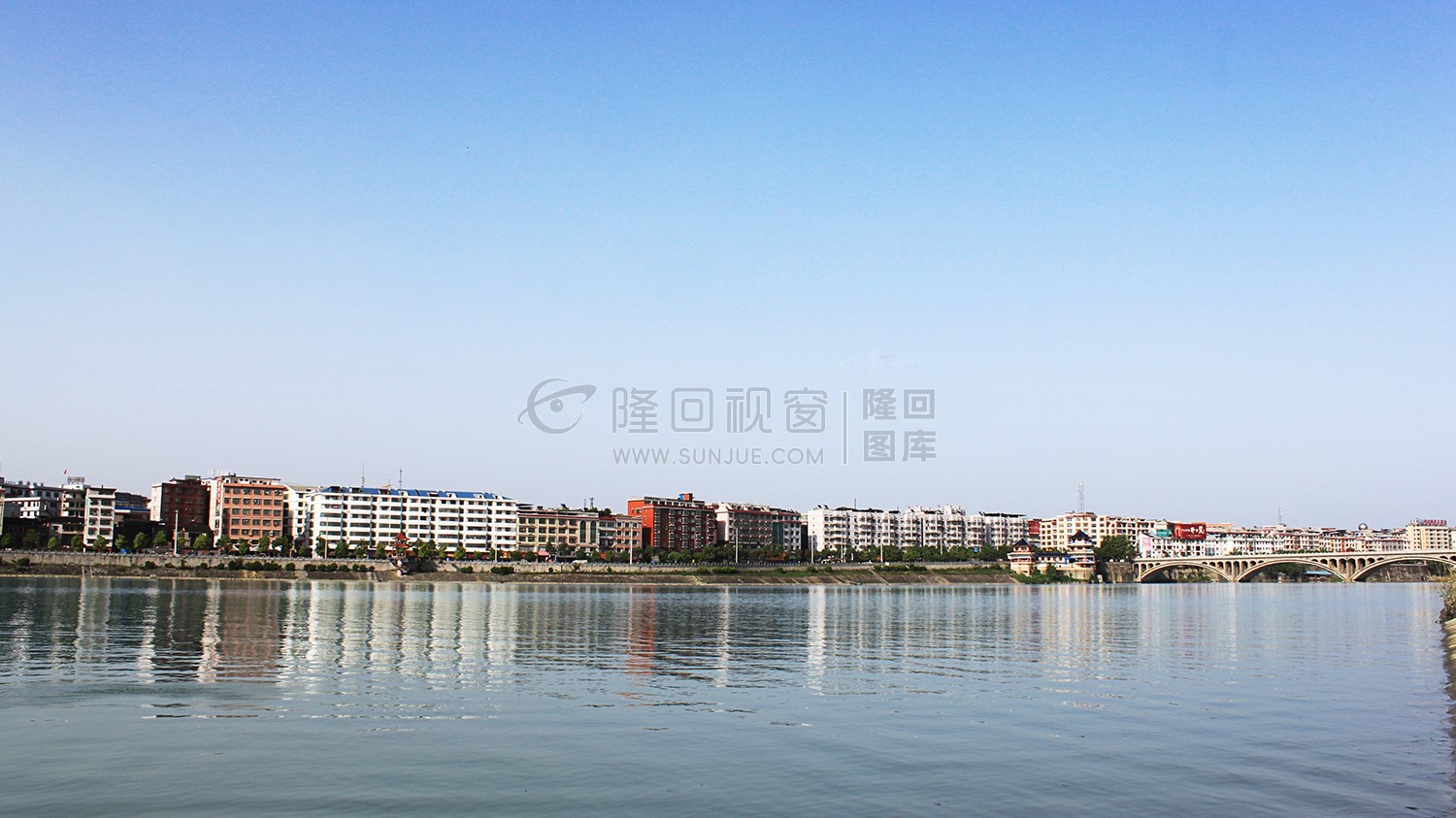 隆回县城-赧水河岸两边