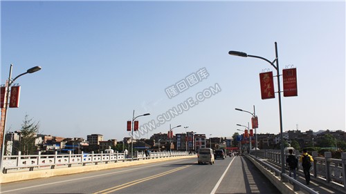 隆回县城-赧水河岸两边