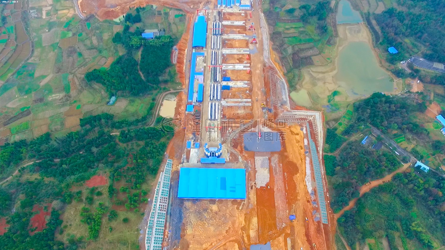 高空俯瞰高铁站