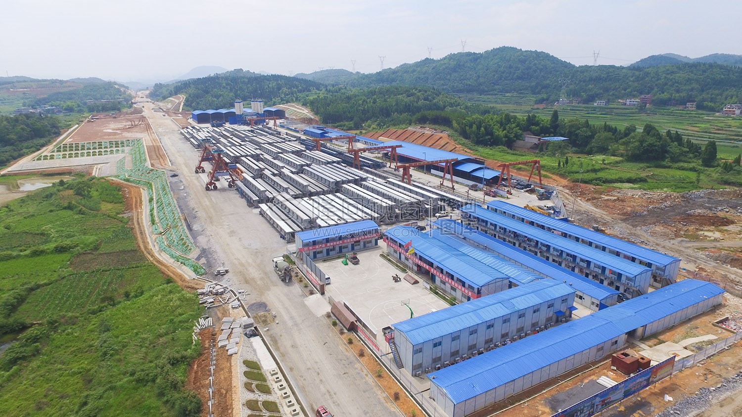 隆回高铁站-建设中实拍