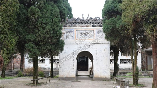 朝京山-三阁司镇