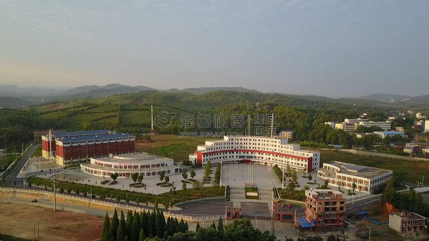 隆回职中-新老校区