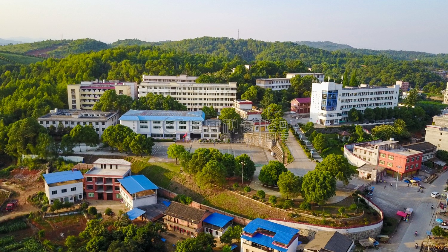 老校区-隆回职中-新老校区