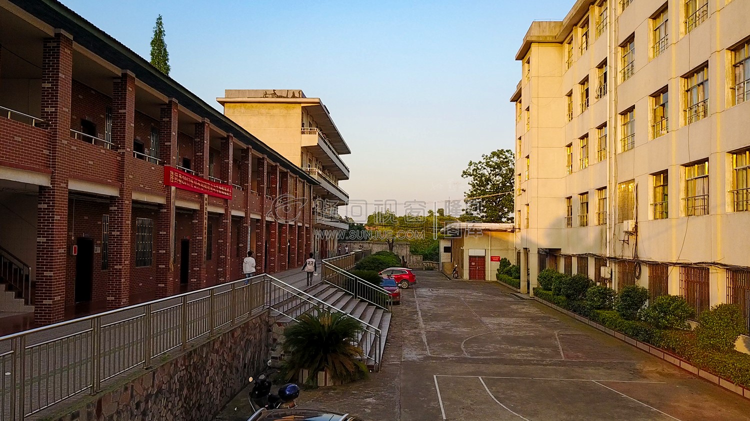 隆回职中-新老校区