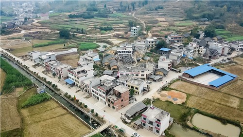 山界回族乡民族村