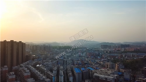 航拍隆回县城赧水河两岸