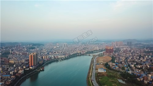 航拍隆回县城赧水河两岸