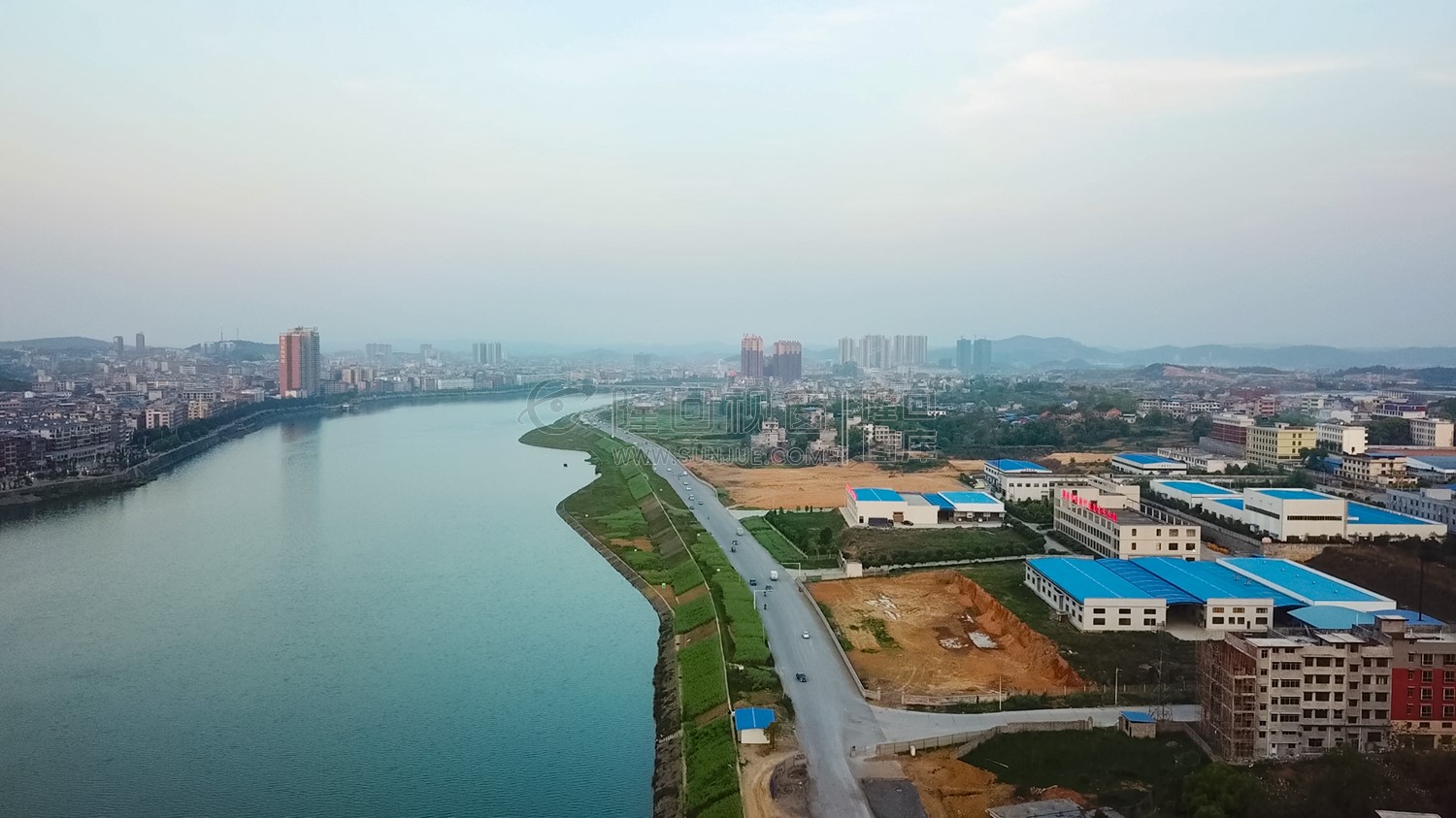 航拍隆回县城赧水河两岸