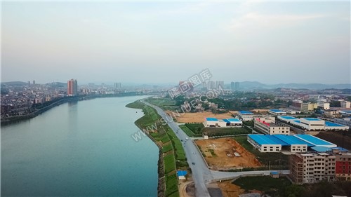 航拍隆回县城赧水河两岸