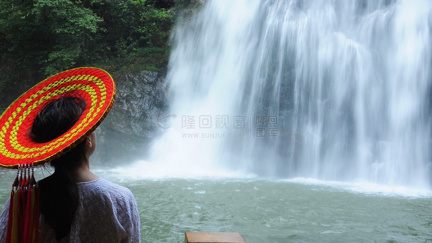 花瑶女孩-旺溪瀑布