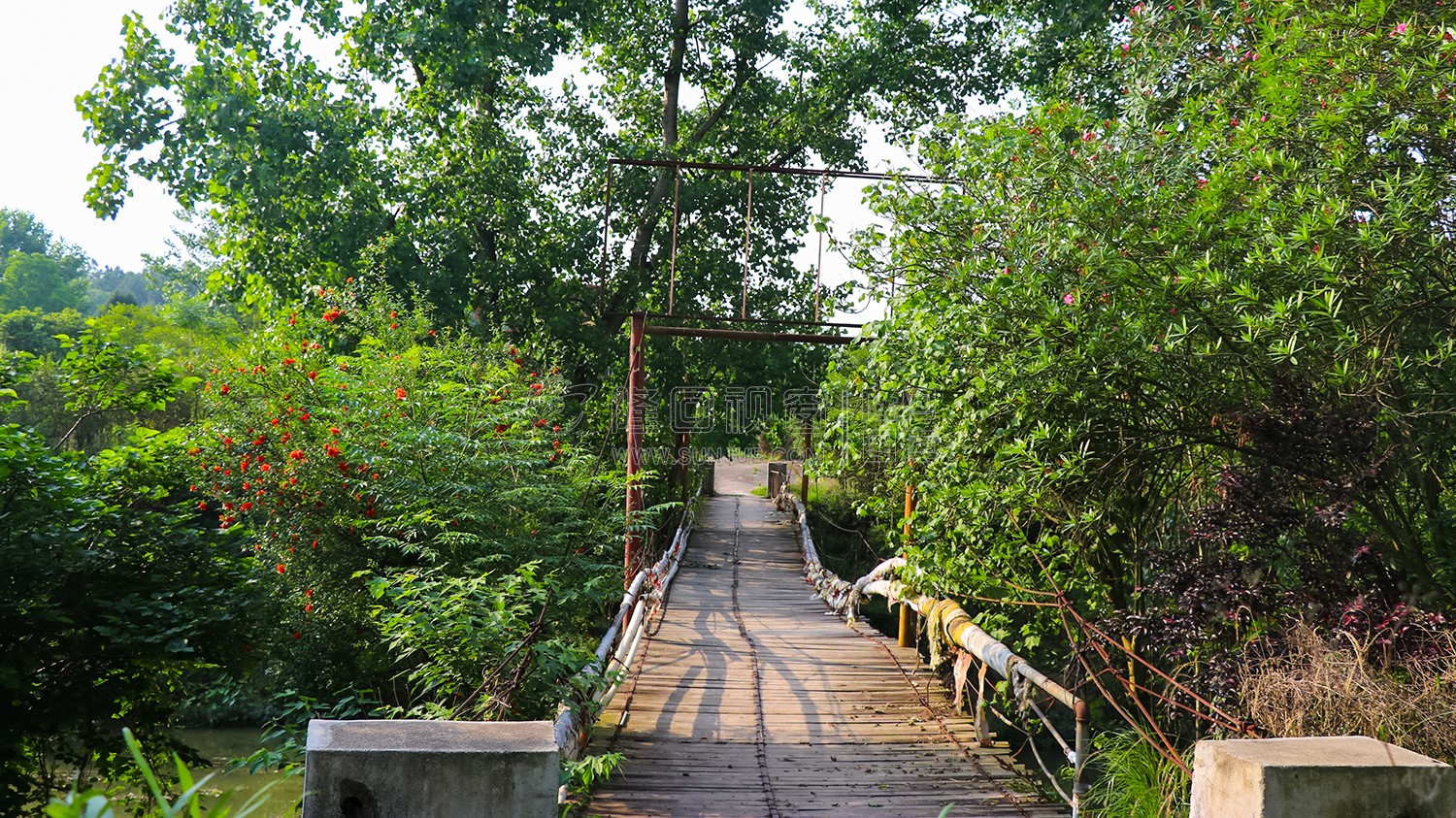 九龙休闲城-雨山铺镇