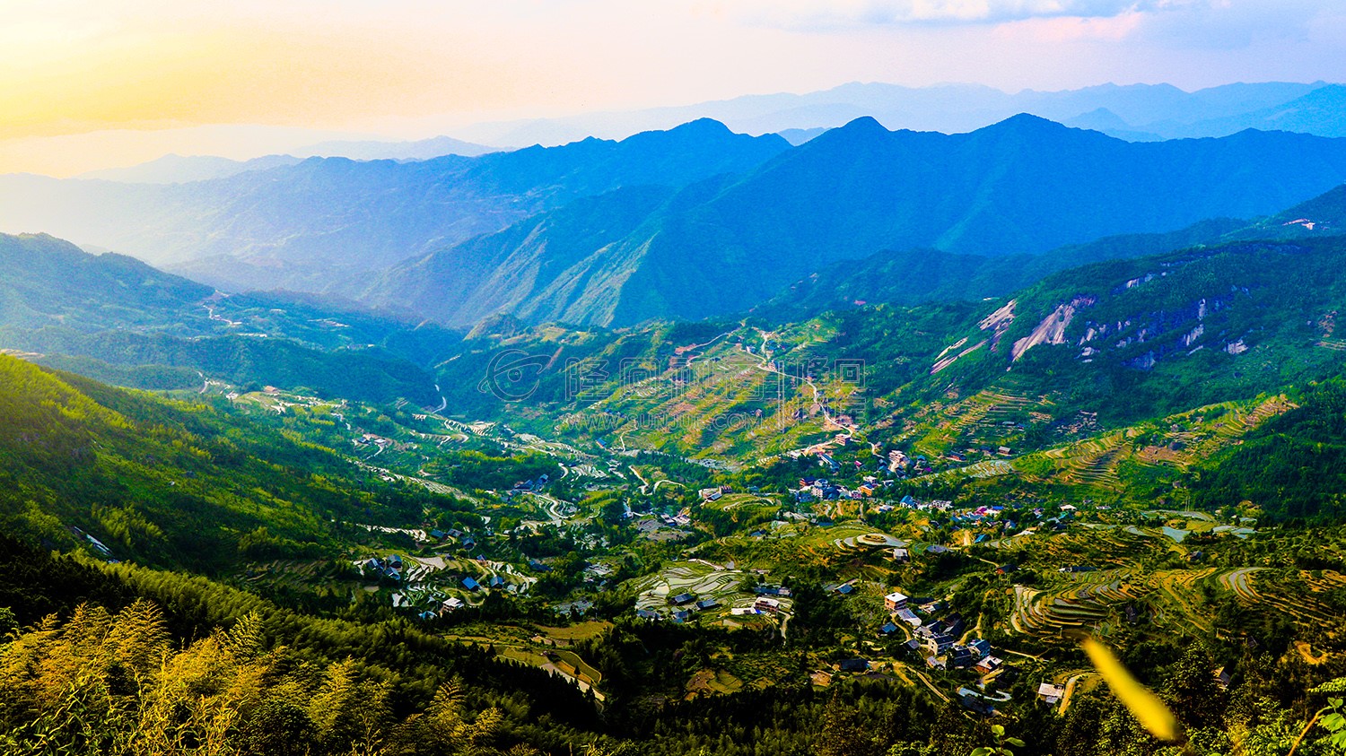 草原村看白水洞村