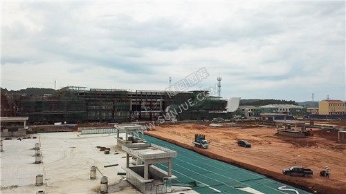 站前广场施工中-隆回高铁站-建设中实拍-候车大厅装修中