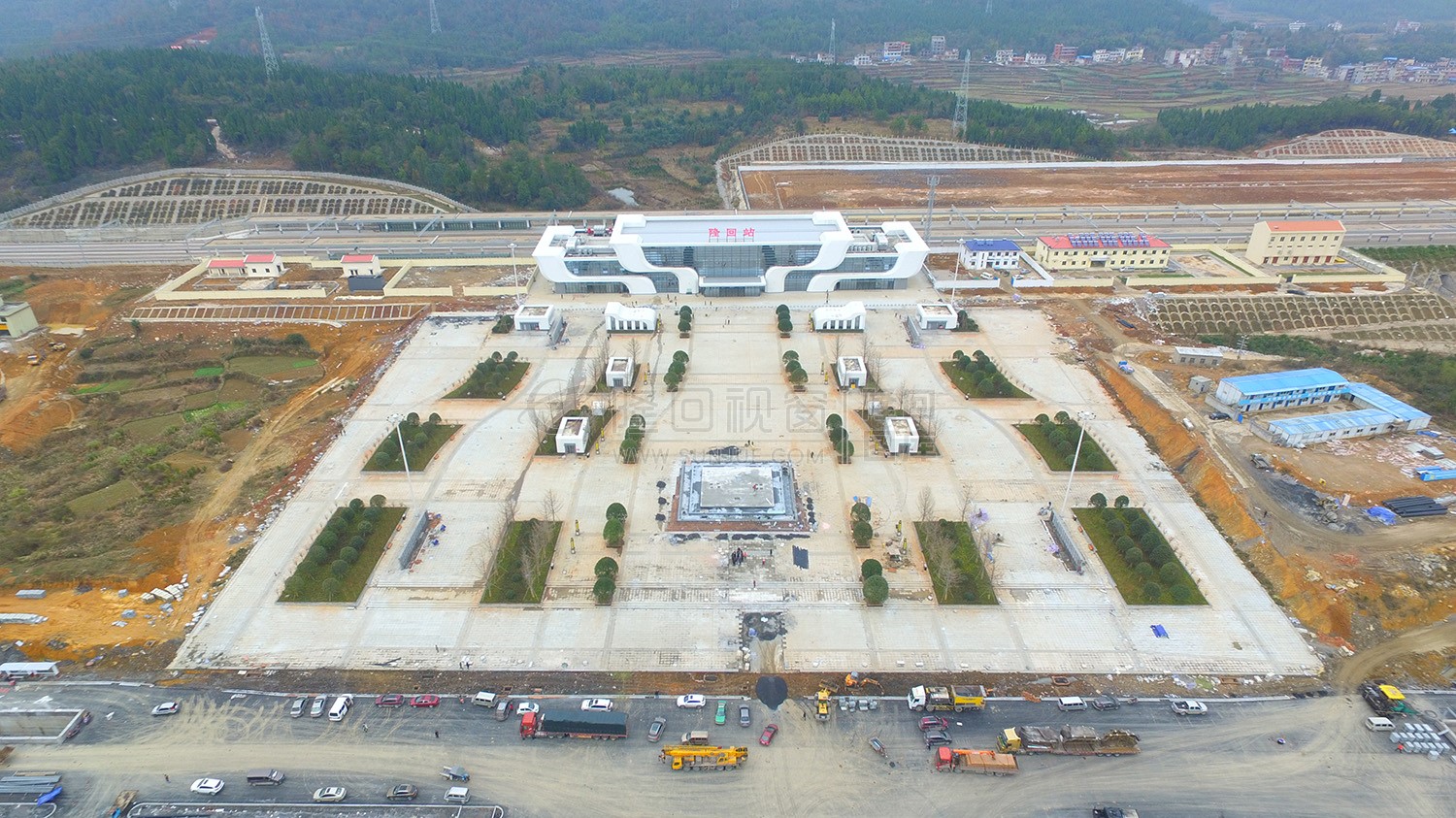 隆回高铁站-整体完成马上开业