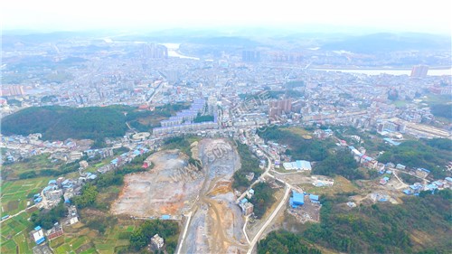 魏源大道还未打通-隆回高铁站-整体完成马上开业