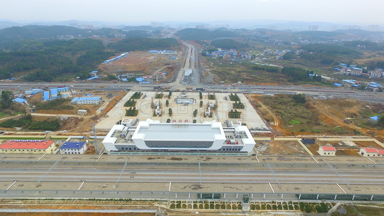 隆回高铁站-整体完成马上开业