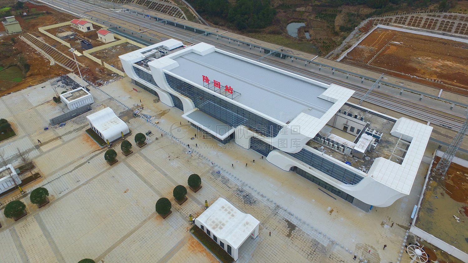 隆回高铁站-整体完成马上开业