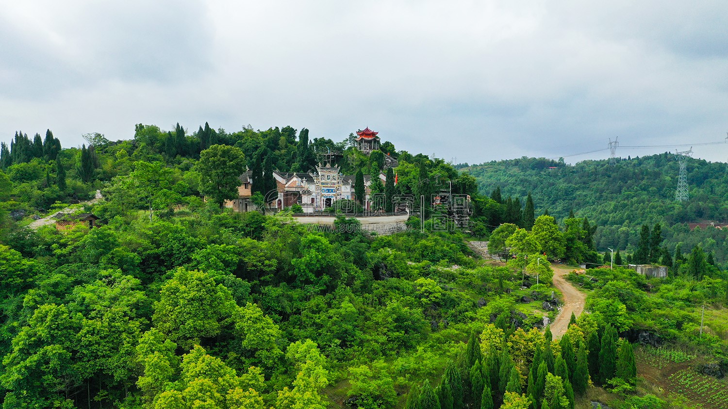 望江山寺独立山顶
