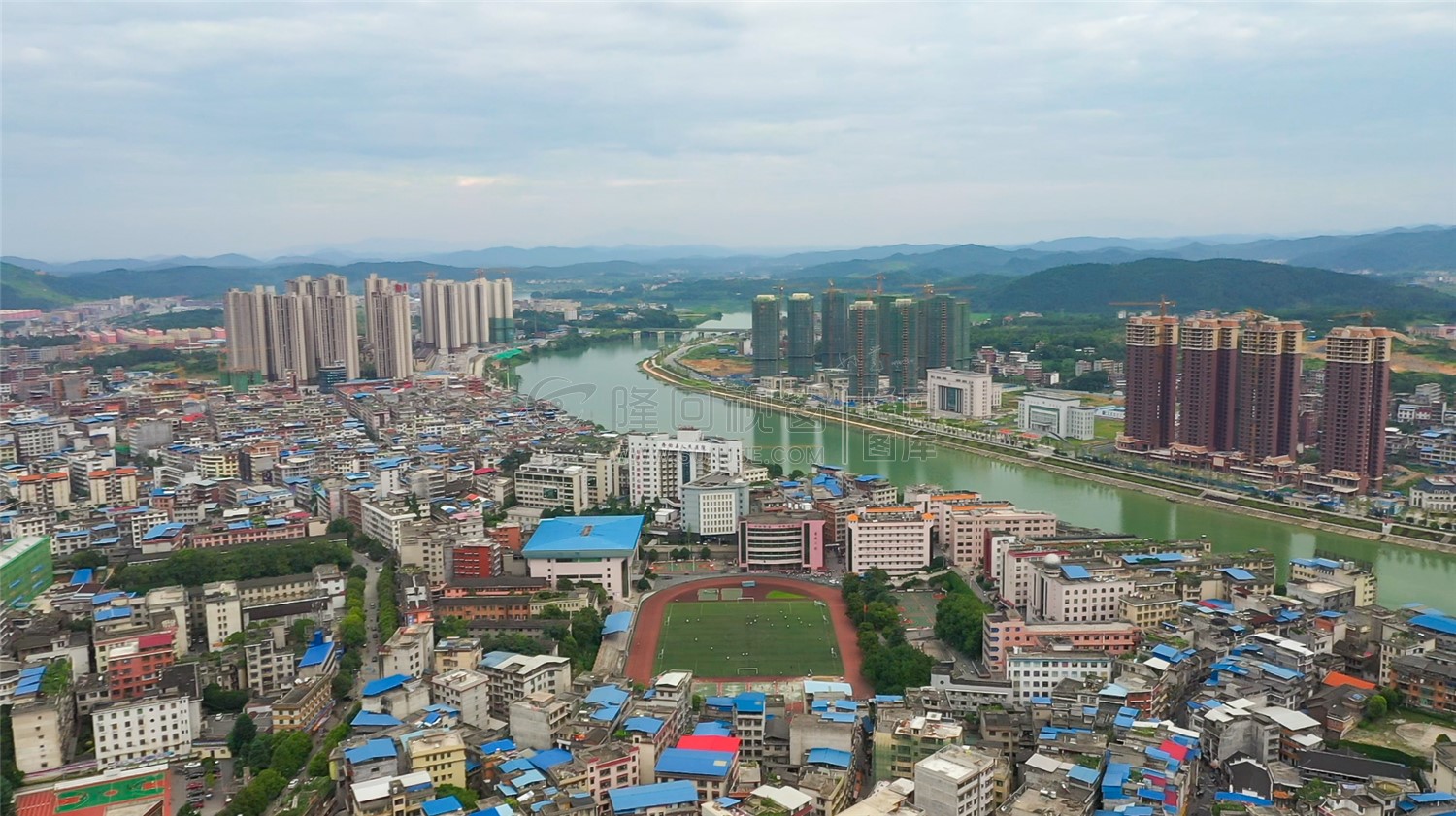 江语城还未完工