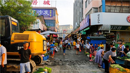 农贸市场门口-隆回地下街人防工程