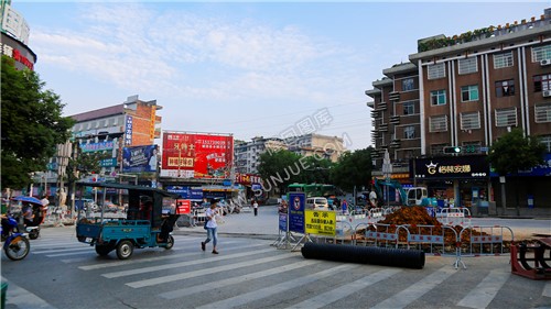 神龙宾馆路口-隆回地下街人防工程-管道铺设