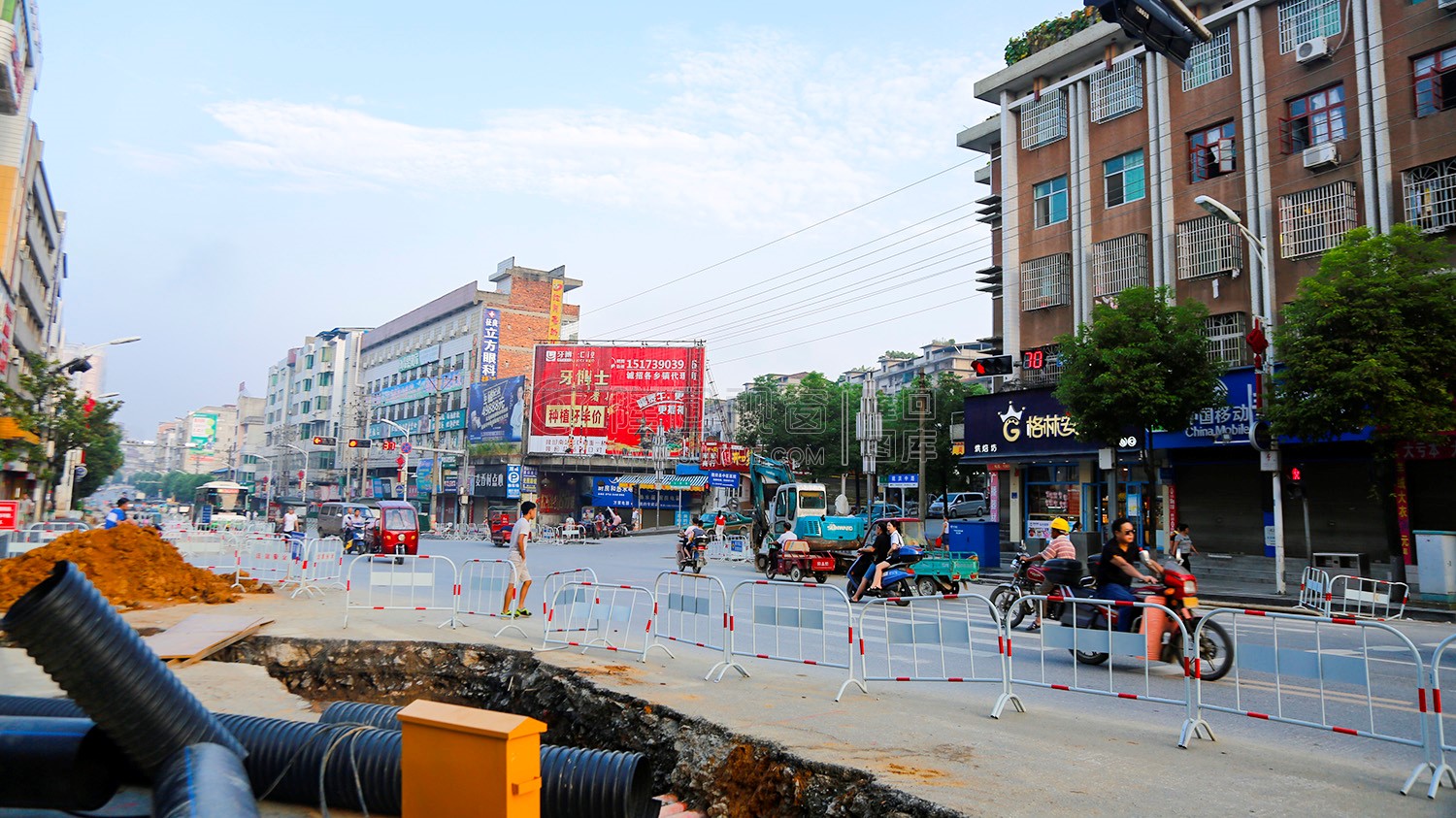 神龙宾馆路口-隆回地下街人防工程
