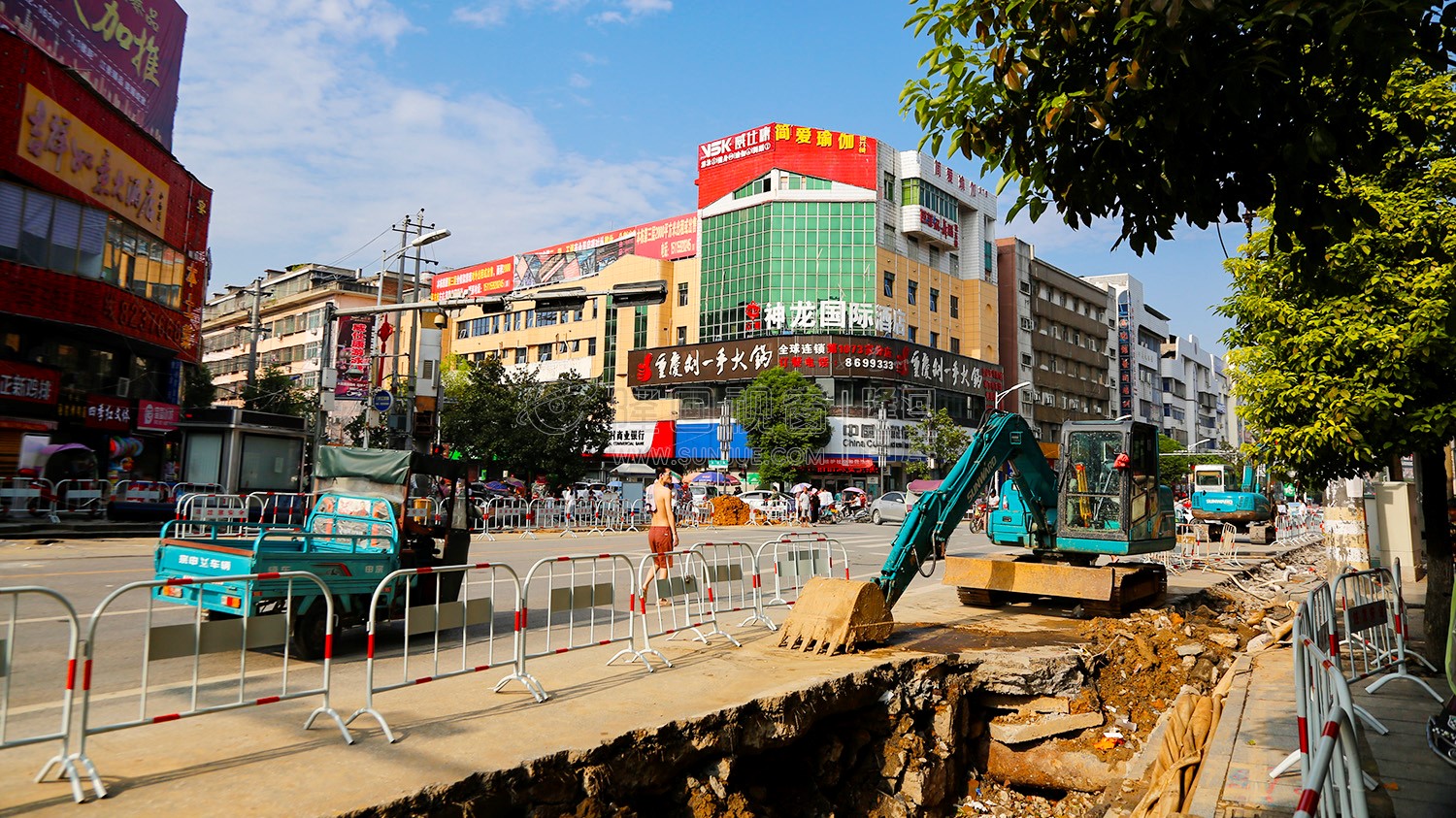 梨子园路口-隆回地下街人防工程-管道铺设