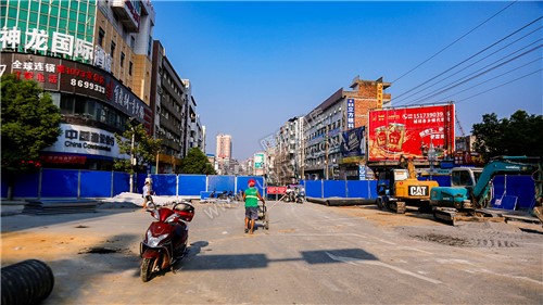 封路施工-隆回地下街人防工程