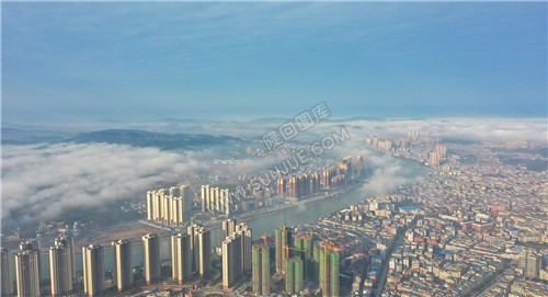 辰河世家往江语城方向